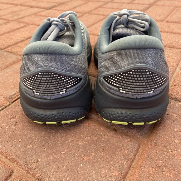Brooks Mens GHOST 16 Gray Lime Running Sneakers Sz 9 4E Extra Wide - Picture 5 of 9